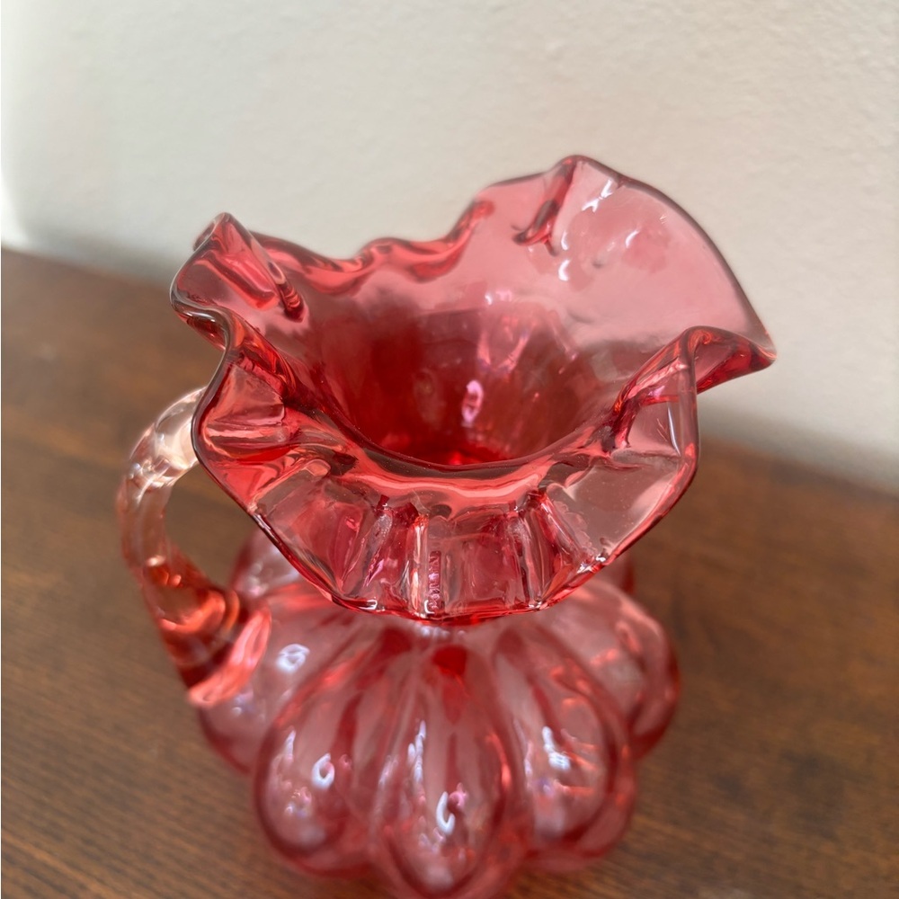 Vintage Fenton Cranberry Melon Ruffled Glass Pitcher Carafe 6" - Picture 5 of 9